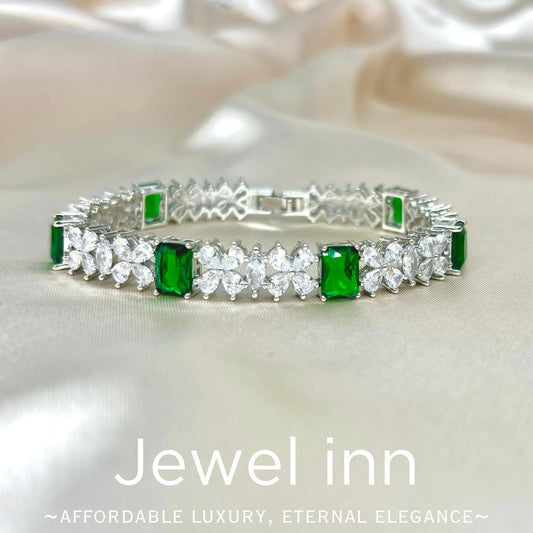 Jade Delight Bangle - Jewel Inn